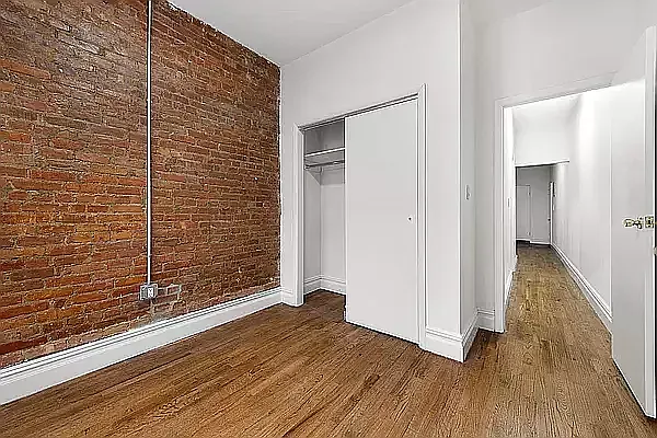 Rented by Compass | media 9