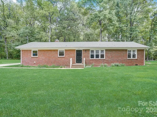 6344 Bandy Dr, Charlotte, NC 28215