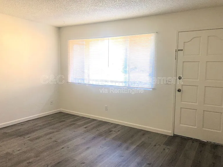 351 Dela Vina Ave #2 — Photo 5