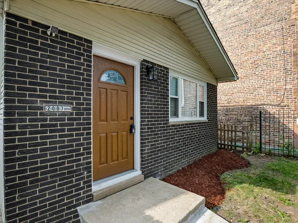 2007 W 67th Pl, Chicago, IL 60636