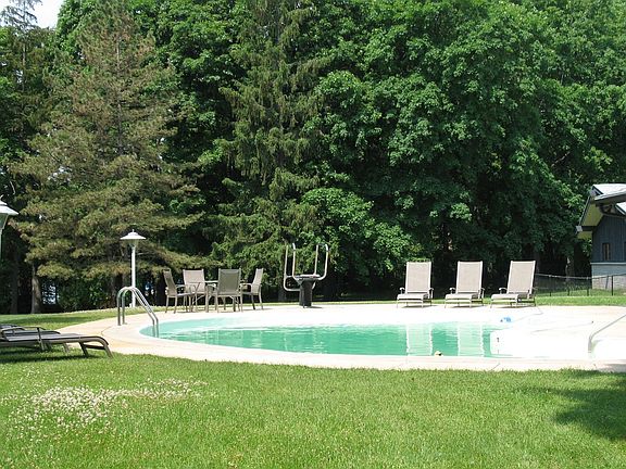 5th image of 36747 Hollyhock Woods Dr