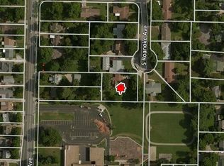 1709 S Roanoke Ave, Springfield, MO 65807