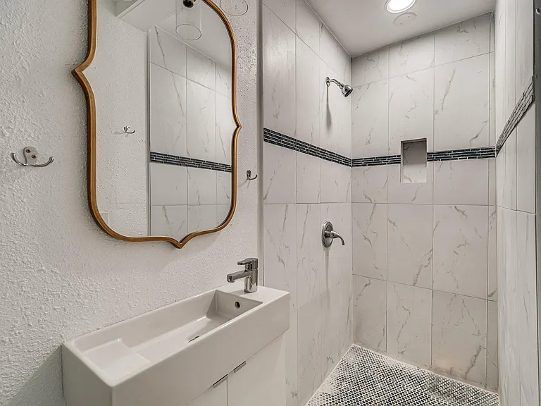 2110 Aggie Dr — Photo 10