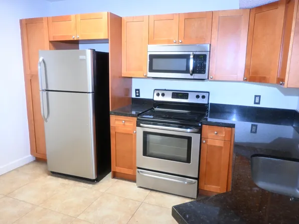 8721 Wiles Road SE #305, Coral Springs, FL 33067