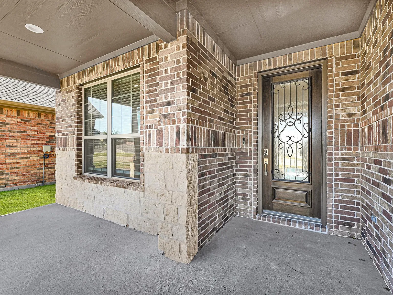 4 bed, 3.5 bath, 3346 sqft, $3,250 — Photo 3
