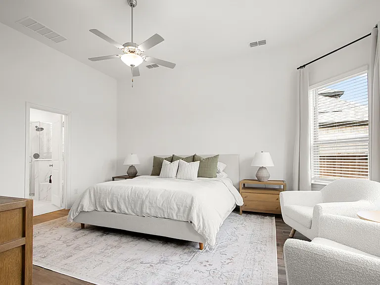 1429 Ross Ave — Photo 13