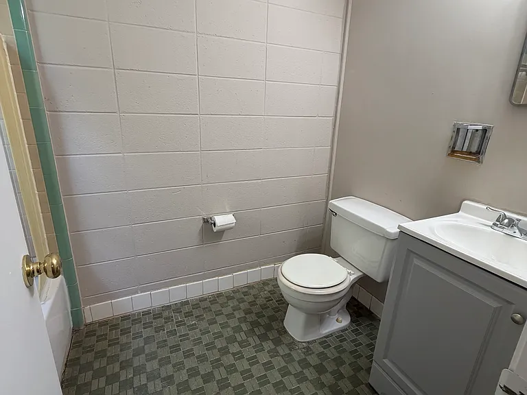 675 Arnett Blvd #7B — Photo 5