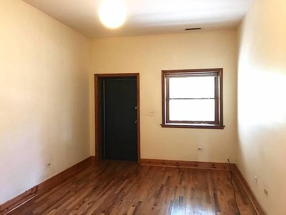 3rd image of 1465 W Chicago Ave APT 3T