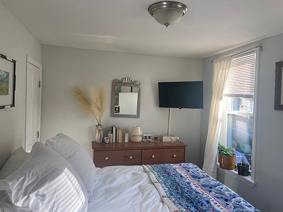 5th image of 38 L St #1