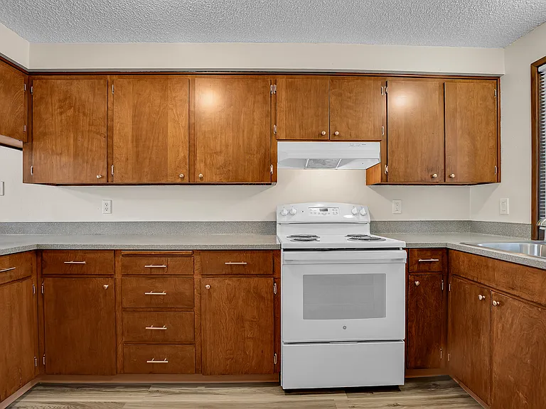 LOCKHAVEN HILL ESTATES — Photo 12