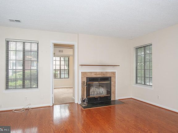 3rd image of 6009 Curtier Dr #A