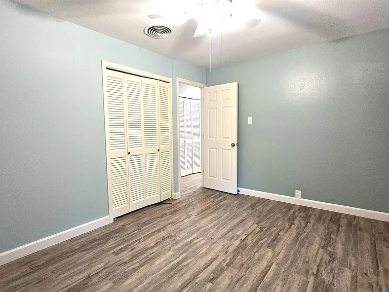 344 Burgess Pl — Photo 7