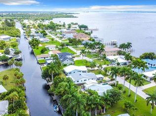 94 E North Shore Ave, North Fort Myers, FL 33917