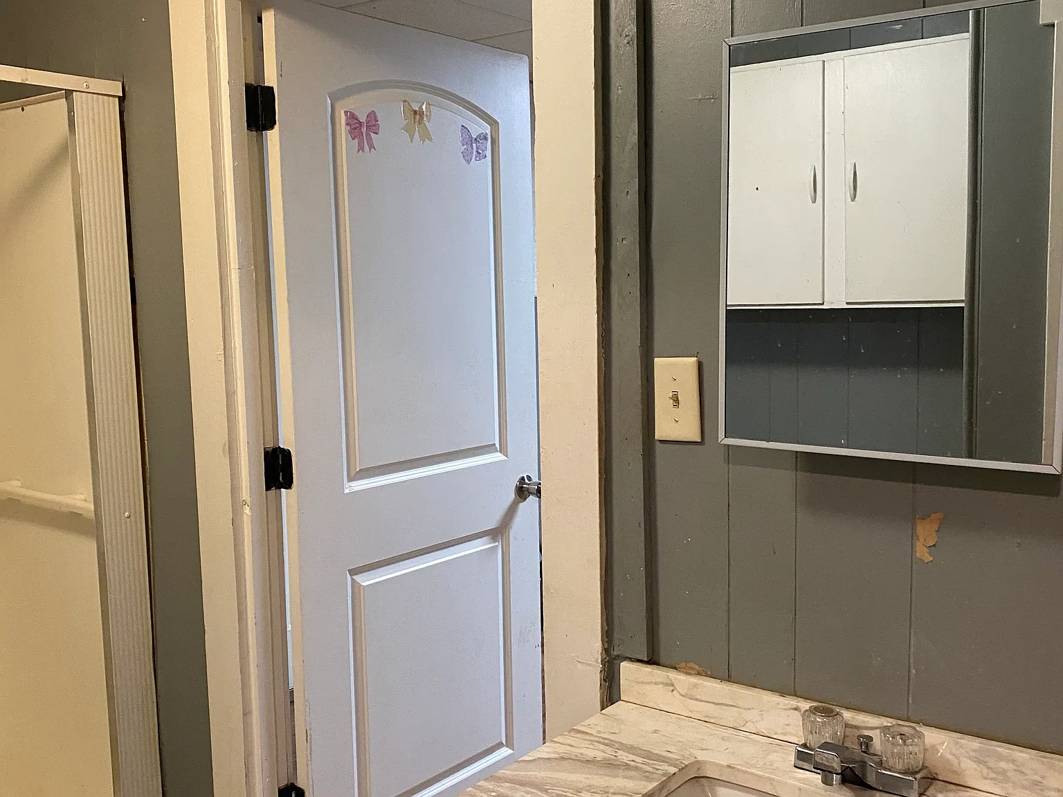 2 bed, 900 sqft, $730 — Photo 2