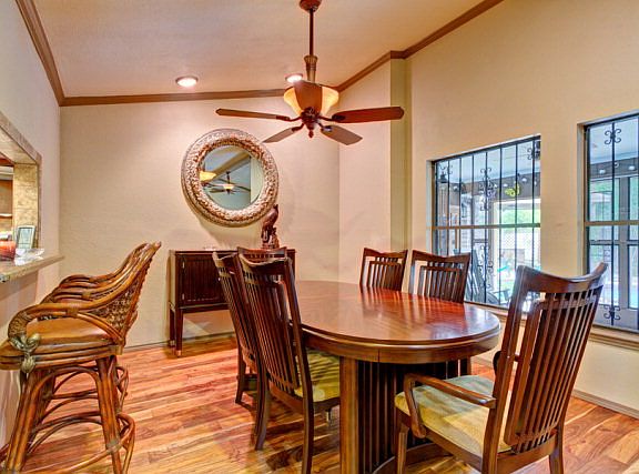 4th image of 5082 Lakeway Dr