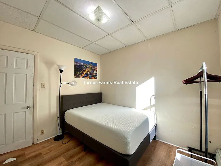 1572 Tremont St #2F — Photo 4