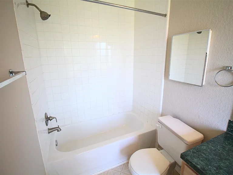 2117 Whittier Dr — Photo 12
