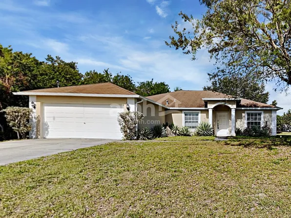 591 SW Millard Dr, Port Saint Lucie, FL 34953