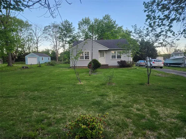 410 Carroll Avenue, Peconic, NY 11958