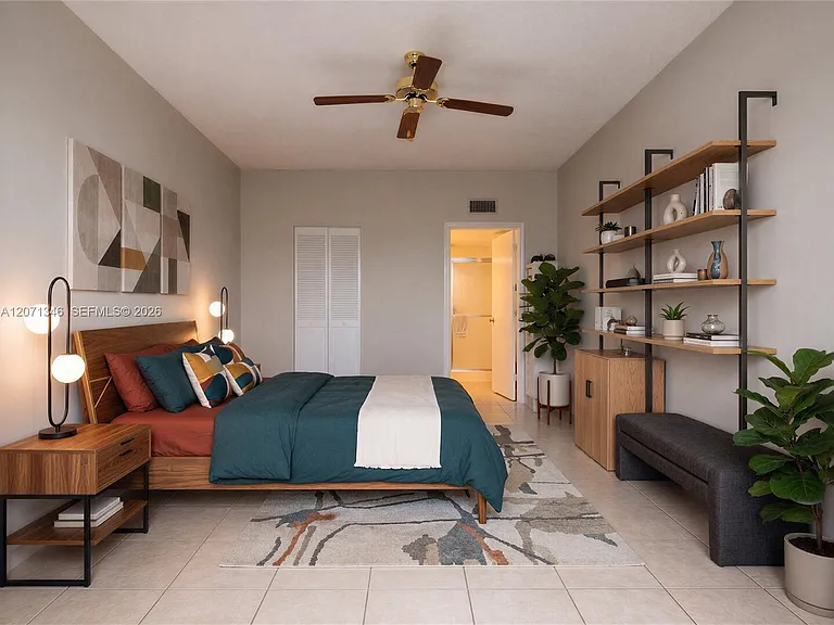 1280 S Alhambra Cir #2413 — Photo 2