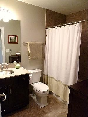 4th image of 1252 W Diversey Pkwy