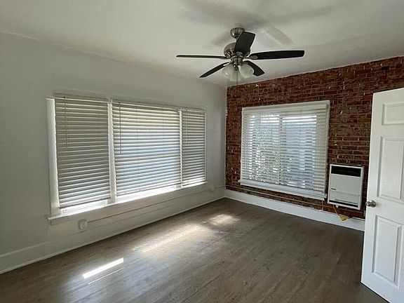 2nd image of 1827 W Sunset Blvd #202