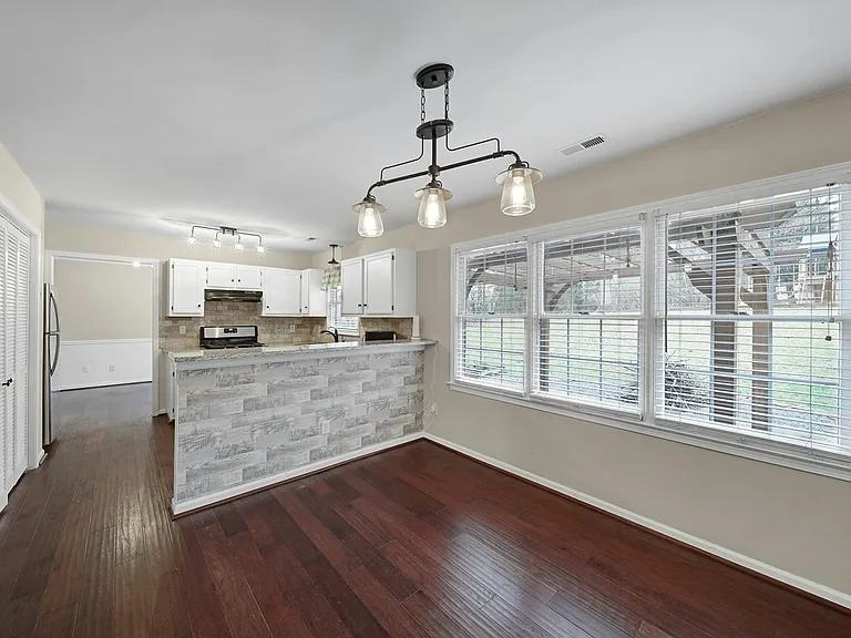 9911 Manbey Ct — Photo 16