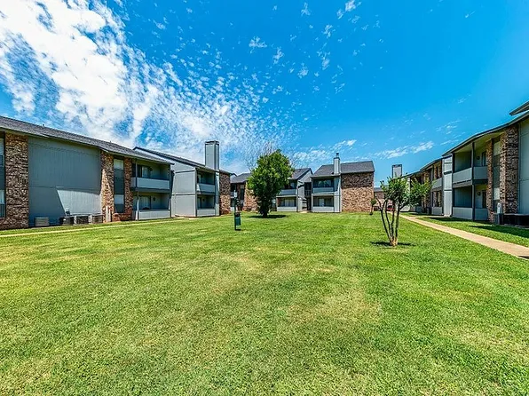 Arbor Creek Apartments