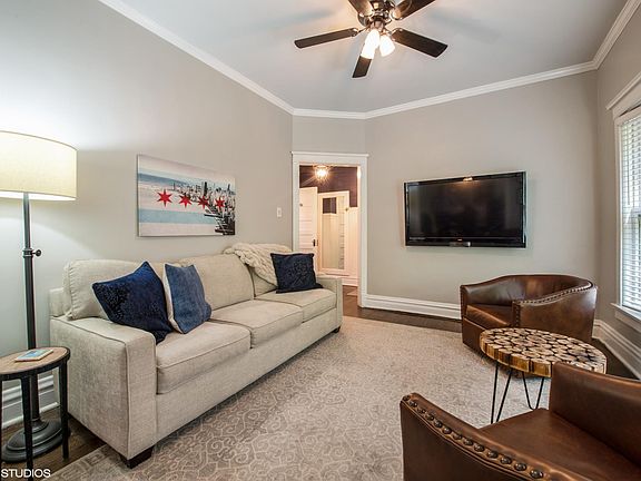 5th image of 520 W Wrightwood Ave APT 1W