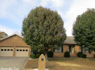 1710 Georgetown Cir, Paragould, AR 72450