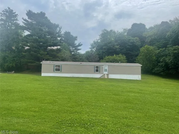 104 E Main St, Deersville, OH 44693