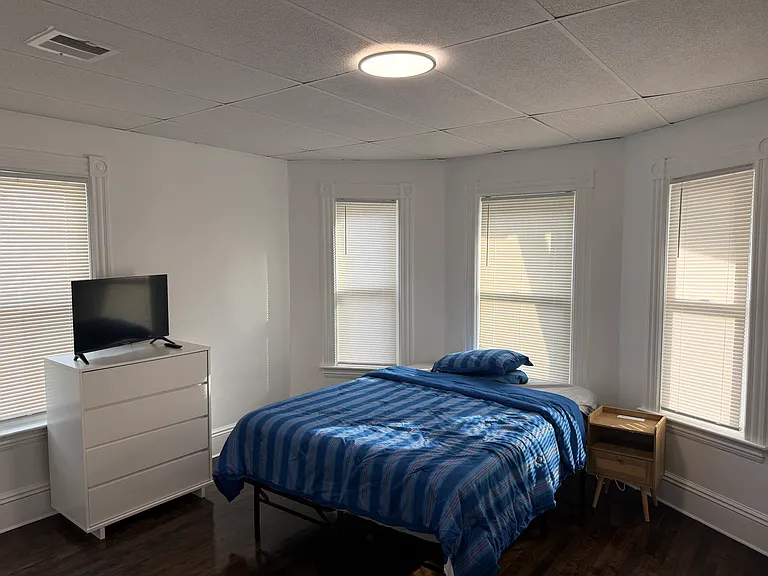 25 Wyman St #1 — Photo 14