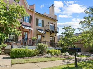 701 Northlake Ave, Ridgeland, MS 39157