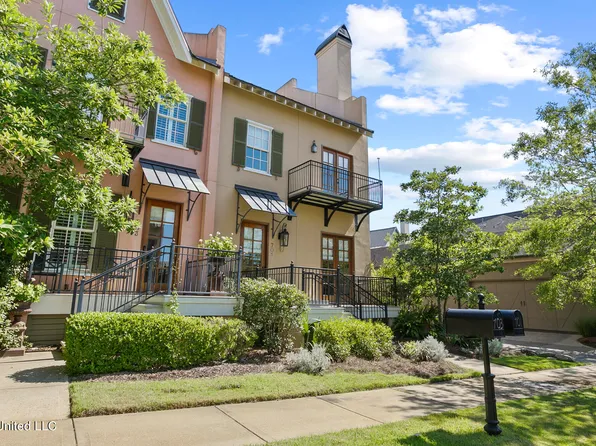 701 Northlake Ave, Ridgeland, MS 39157