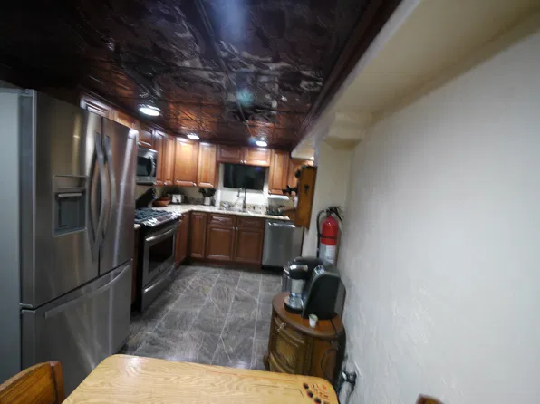 231 W Steuben St APT 4, Pittsburgh, PA 15205