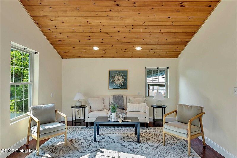 2nd image of 6 Maple Terrace