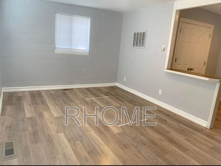 2725 S Edison St #1 — Photo 4