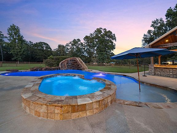2nd image of 17397 Northcrest Cir