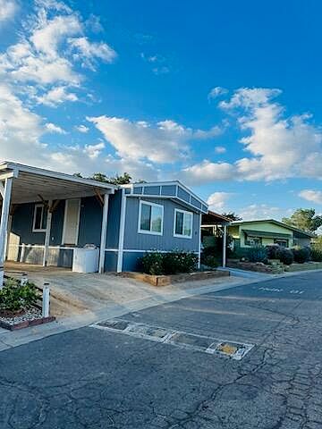 2nd image of 3300 15th St W Space 57