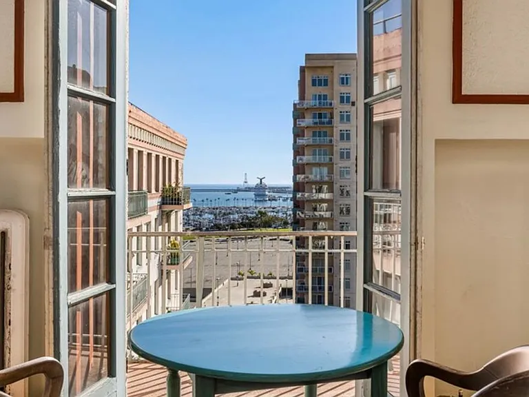 19 S Linden Ave #811 — Photo 5