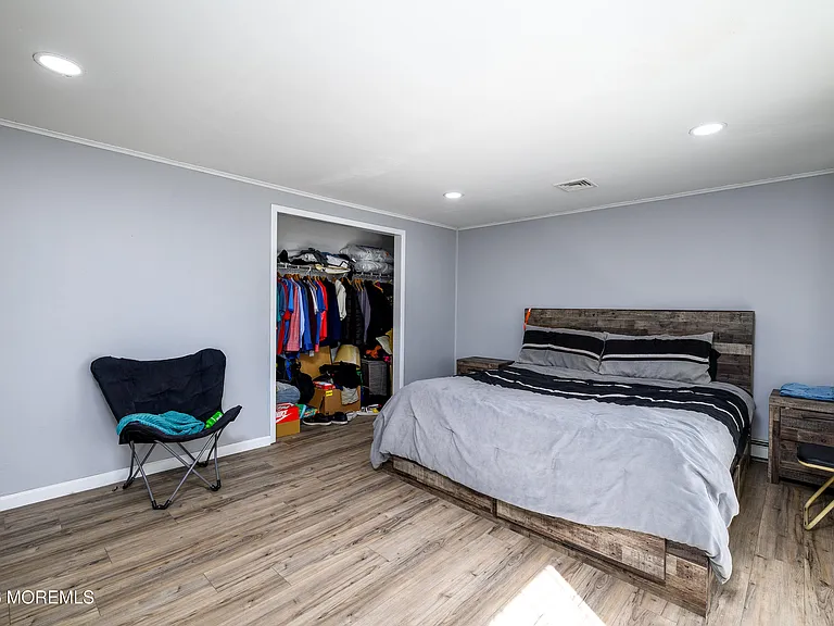 570 Eltone Rd — Photo 22