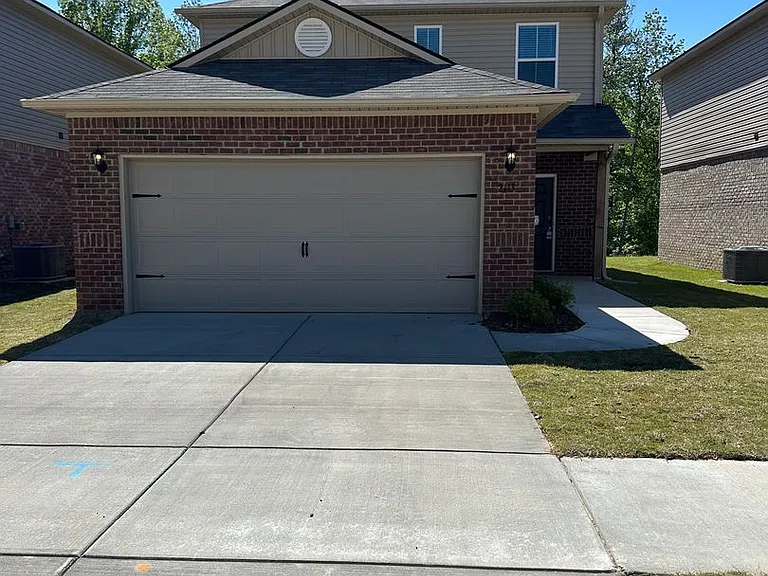 2113 Kilpatrick Ln — Photo 3