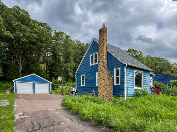 5274 N Shore Drive, Eau Claire, WI 54703
