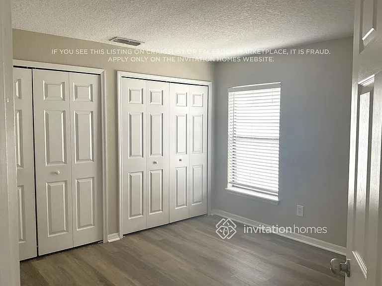 1714 Garden View St — Photo 11