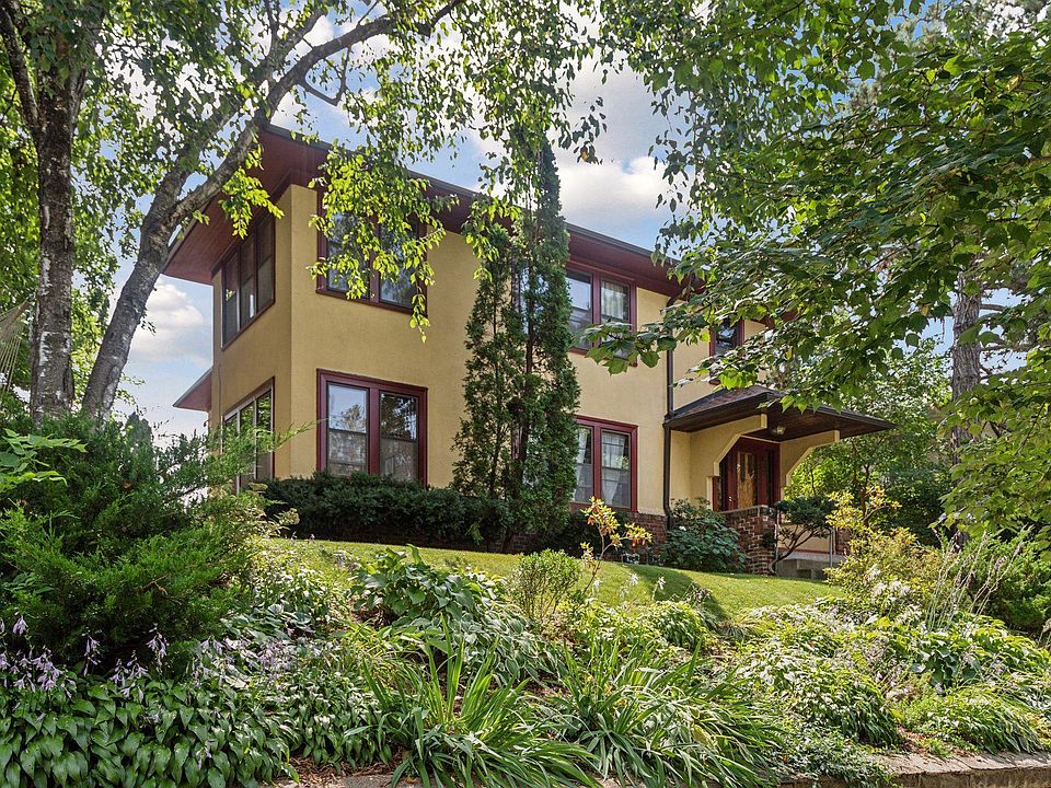 1st image of 2092 Fairmount Ave