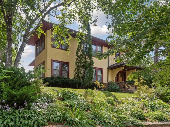 2092 Fairmount Ave, Saint Paul, MN 55105