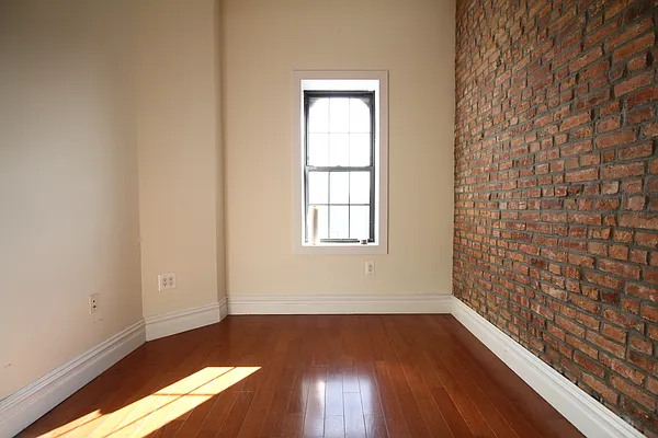 Rented by Flight of Fancy Realty Group | media 16