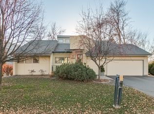 7899 Chesshire Ln N, Maple Grove, MN 55311