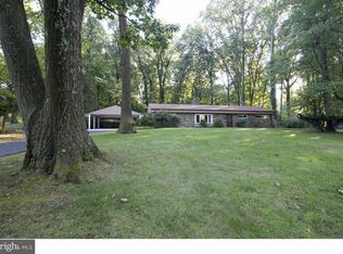 475 Wood Hill Rd, Wayne, PA 19087