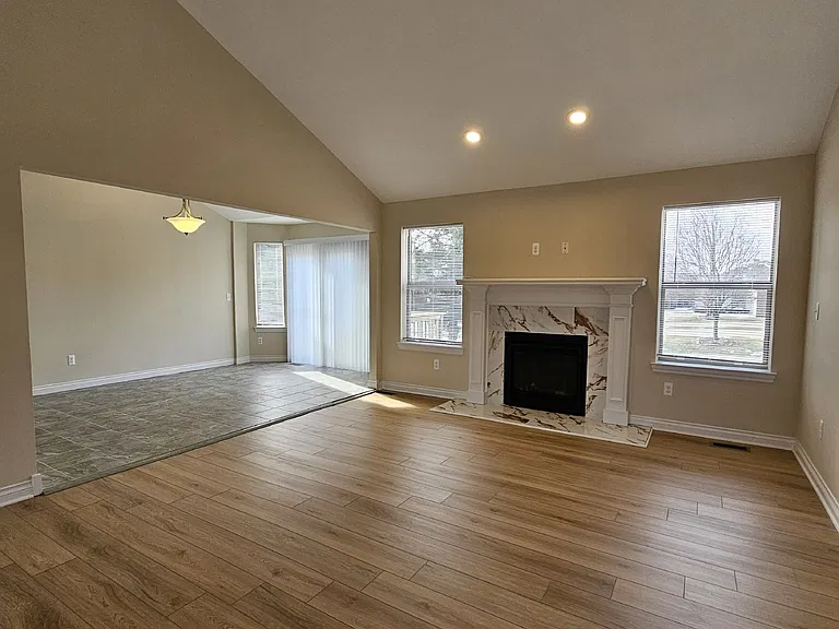 42405 Stanford Way — Photo 9